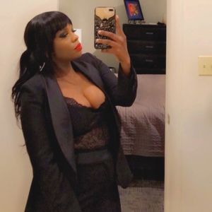 Meet your Posher, Reneka